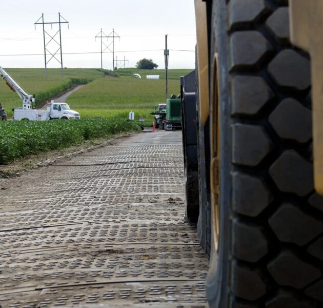 TuffTrak® XL TTXL Checkers